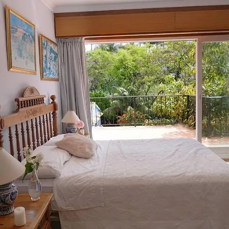 Private & Pool Nr Puerto Banus Villa