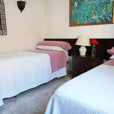 Private & Pool Nr Puerto Banus * Marbella
