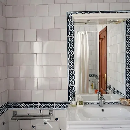 Private & Pool Nr Puerto Banus Villa Marbella